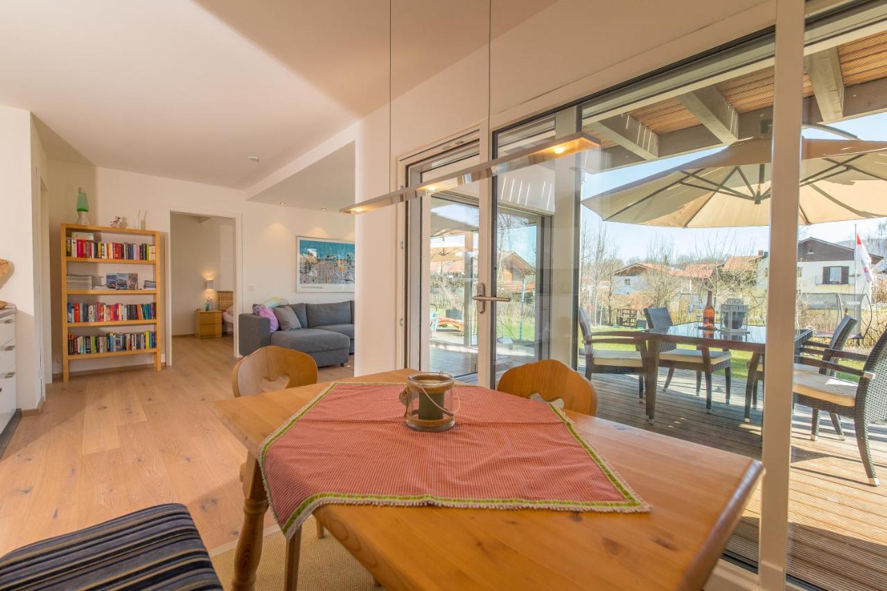 Helle Wohnung Mit Bergblick & Eigener Terrasse บัดเทิลซ์ ภายนอก รูปภาพ